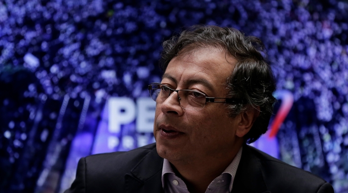 Gustavo Petro, congresista