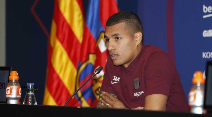 Murillo en rueda de prensa tras su llegada al Barcelona