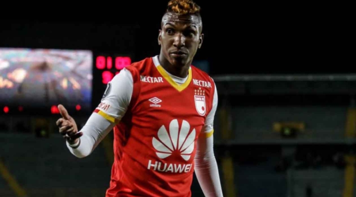 Johan Arango jugando con Independiente Santa Fe