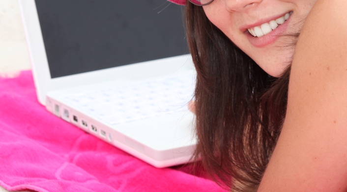 Foto ilustrativa de una modelo web cam