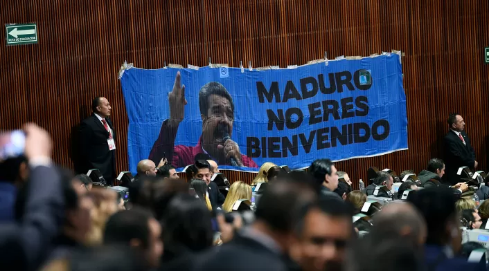 La valla puesta contra Nicolás Maduro en el Congreso de la Unión de Ciudad de México, órgano depositario del Poder Legislativo Federal