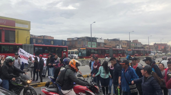 Comerciantes protestan contra la Ley Seca para la zona de Corabastos Comerciantes protestan contra la Ley Seca decretada para la zona de Corabastos