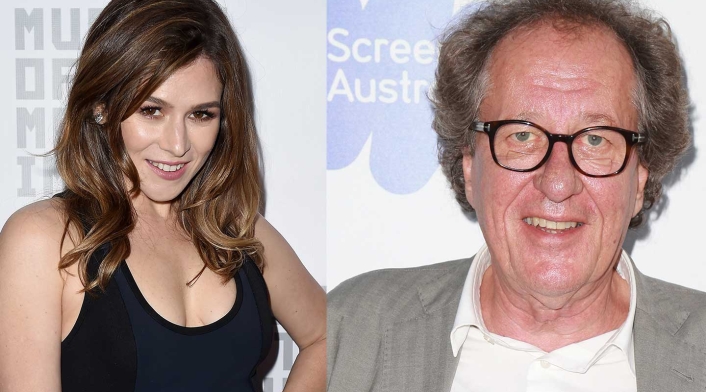 Yael Stone dice que Geoffrey Rush le enviaba mensajes eróticos