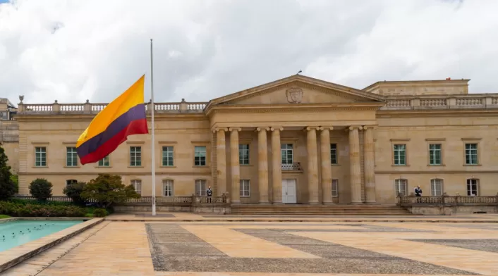 Bandera Colombia media asta Casa de Nariño