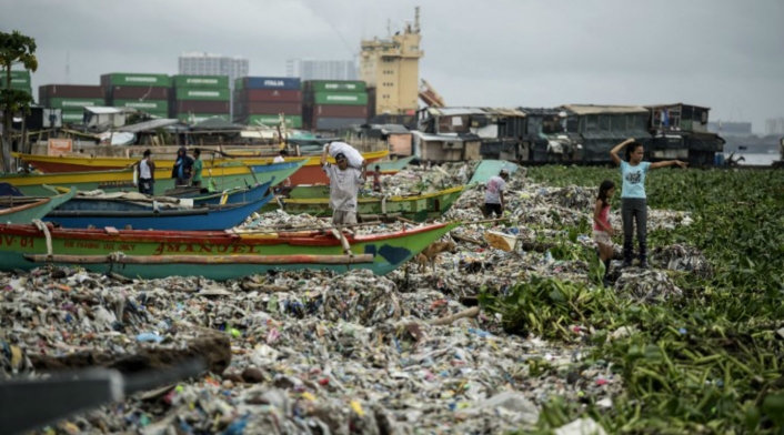 Contaminación del mar en Bahía de Manila