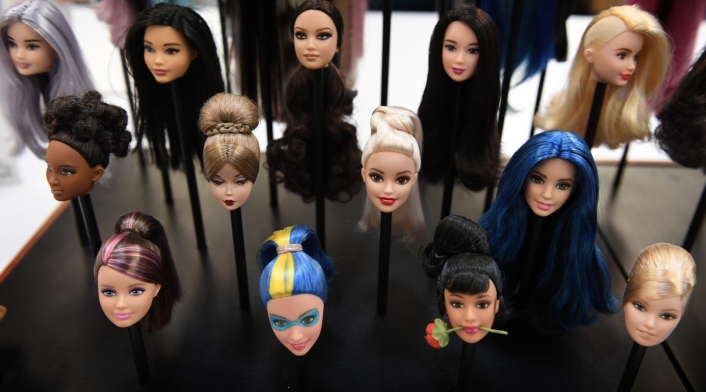 9 de marzo de 1959: La Barbie es presentada en el Salón del Juguete de Nueva York.