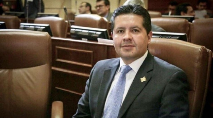 Hernán Estupiñán congresista