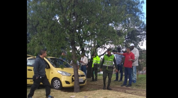 Muere taxista después de ingerir ácido