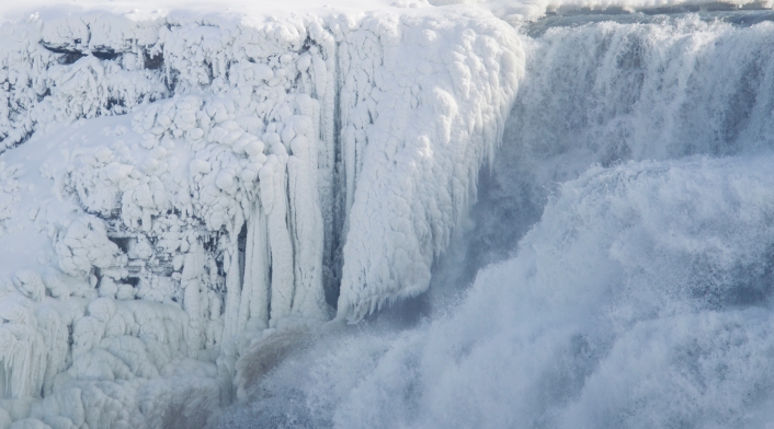 Las Cataratas del Niágara, ubicadas en la frontera entre Estados Unidos y Canadá