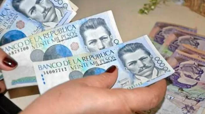 Foto de referencia de pesos colombianos