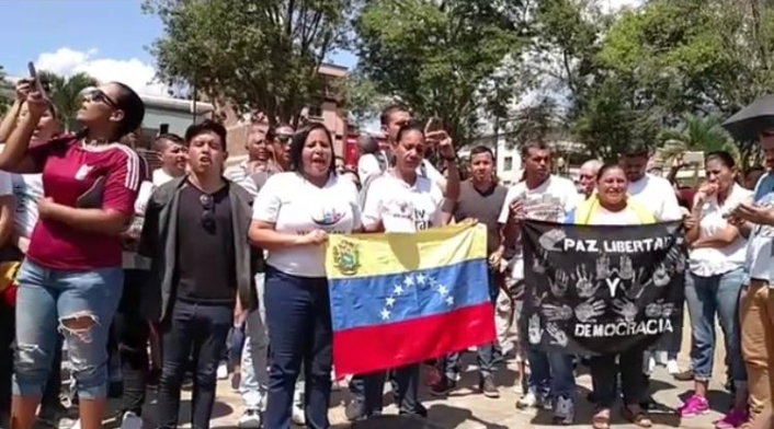 Plantón de Venezolanos en Pereira