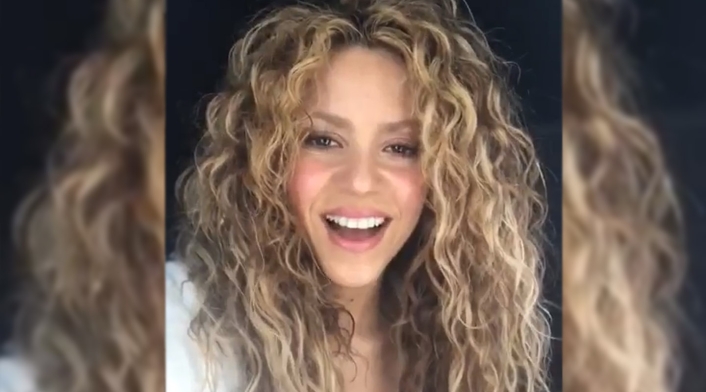 La cantante dejó sin palabras a sus fans luego de que se revelaran algunas imágenes luciendo su cabello bastante corto.