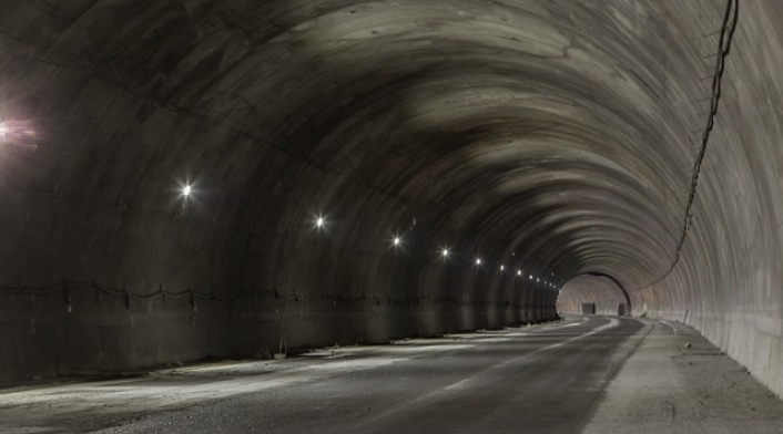 TÚNEL DE LA LÍNEA