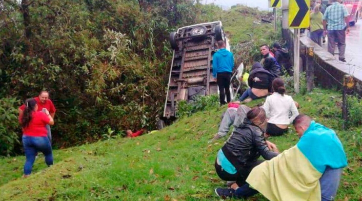 Accidente en vía La Linea deja cuatro muertos Accidente en vía La Linea deja cuatro muertos