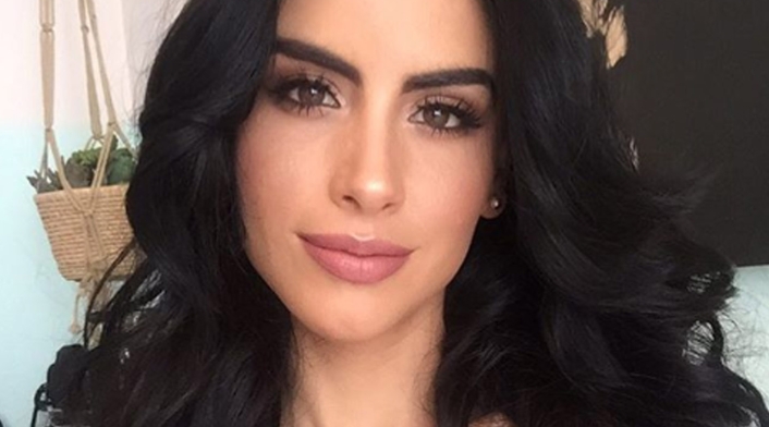 La presentadora compartió una serie de videos en Instagram, donde se le ve discutiendo con una mujer que la trató mal mientras se encontraba en Perú.
