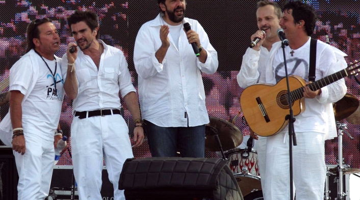 Ricardo Montaner, Juanes, Juan Luis Guerra, Miguel Bosé y Alejandro Sanz en el concierto Paz sin Fronteras.