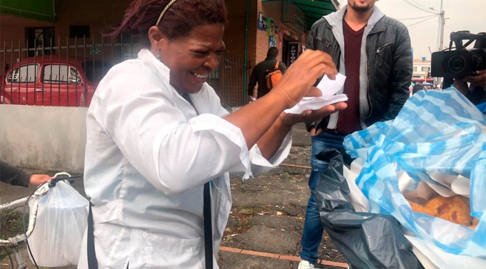 Herlin Solis, vendedora de empanadas en Bogotá Herlin Solis, vendedora de empanadas en Bogotá