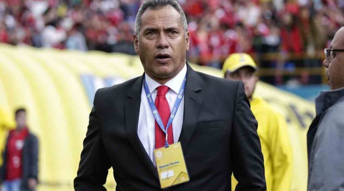 Hernán Torres, técnico colombiano