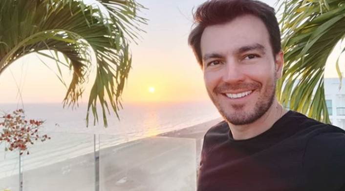 El famoso actor de 'La Ley del Corazón' no deja de mostrar su apoyo a su país natal a través de redes sociales.