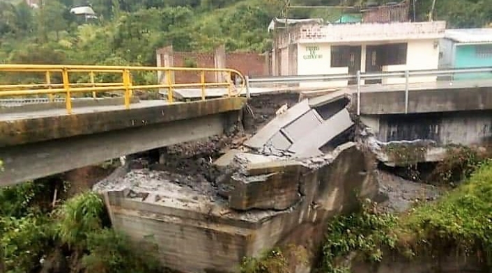 El Colapso del puente deja incomunicados a los municipios del norte de Nariño.