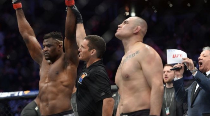 Caín Velásquez y Francis Ngannou - UFC