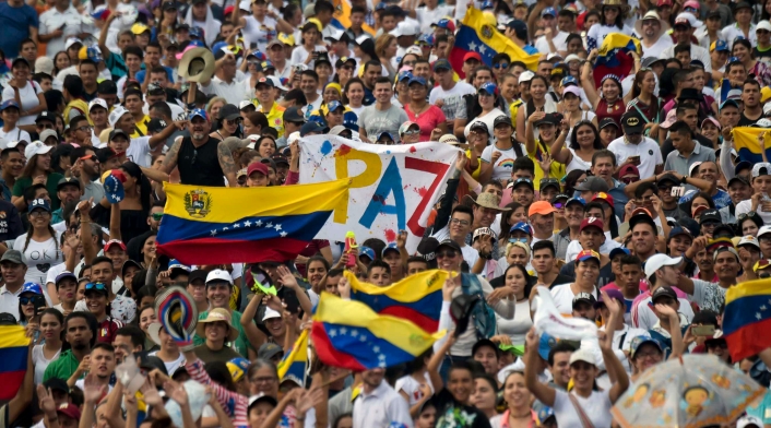 El concierto Venezuela Aid Live en el puente Tienditas, del lado colombiano