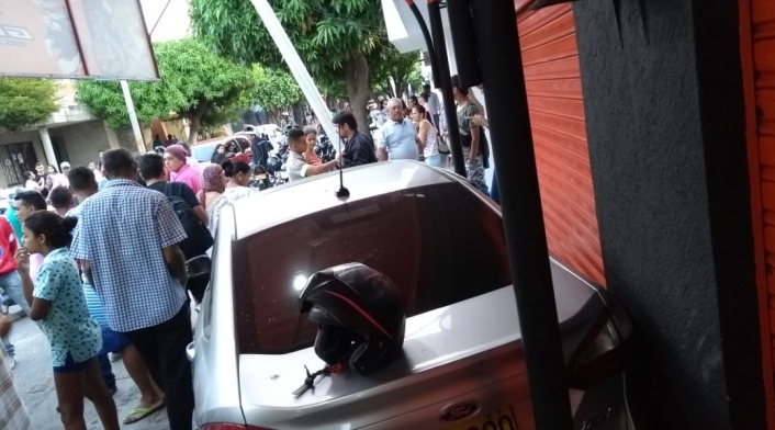 Las autoridades investigan si habían consumido licor.