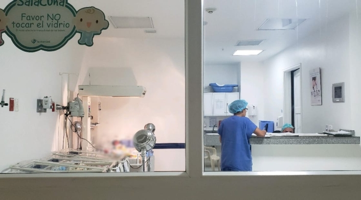 Nace recién Nacida embarazada Neonato Clínica la merced