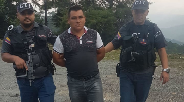 Concejal de San Francisco, Antioquia, fue capturado por presuntamente vender marihuana a menores Concejal de San Francisco, Antioquia, fue capturado por presuntamente vender marihuana a menores
