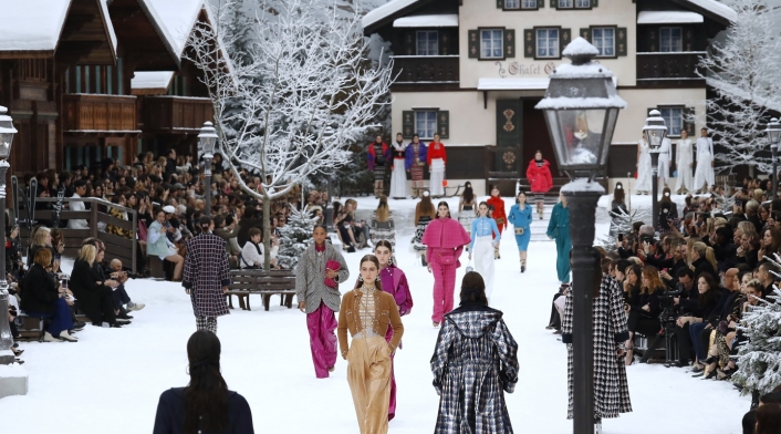 Desfile en homenaje a Karl Lagerfeld