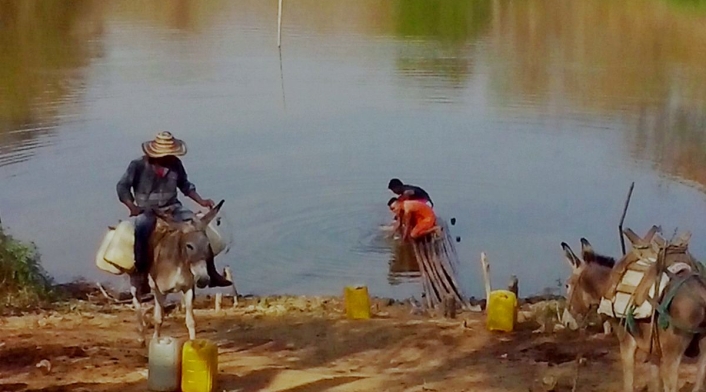 Las comunidades rurales son las que más padecen por falta de agua