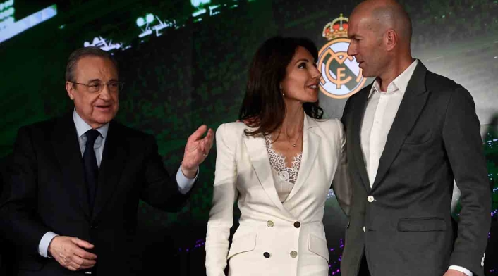 Florentino Pérez y Zinedine Zidane durante la presentación del técnico francés.