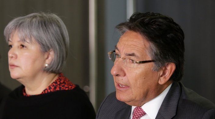 Patricia Linares, presidenta de la JEP, junto a Néstor Humberto Martínez, fiscal general de la Nación Patricia Linares, presidenta de la JEP, junto a Néstor Humberto Martínez, fiscal general de la Nación