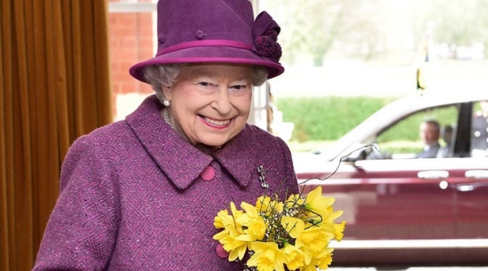 Reina Isabel II