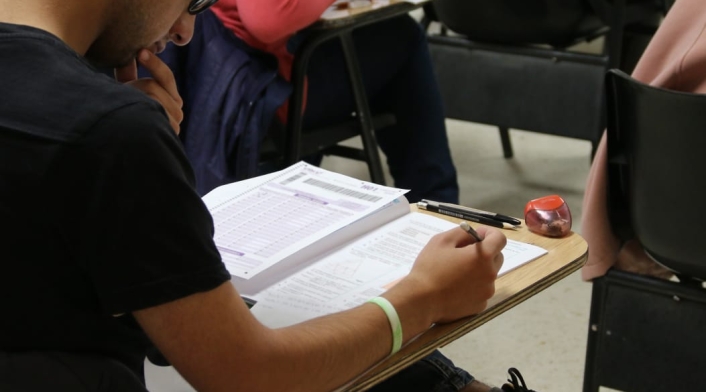Jóvenes en búsqueda de su primer empleo