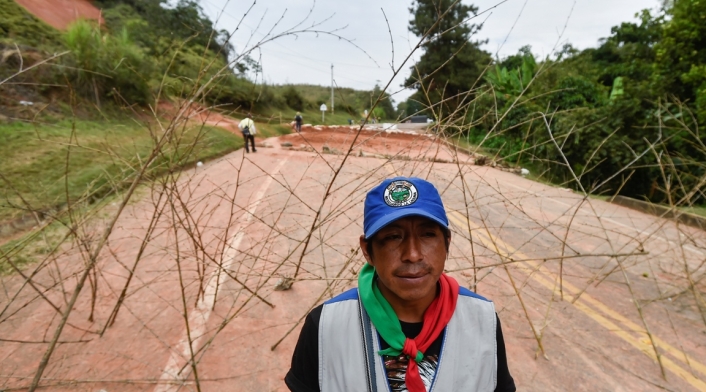 Minga indígena bloquea vía Panamericana en el Cauca