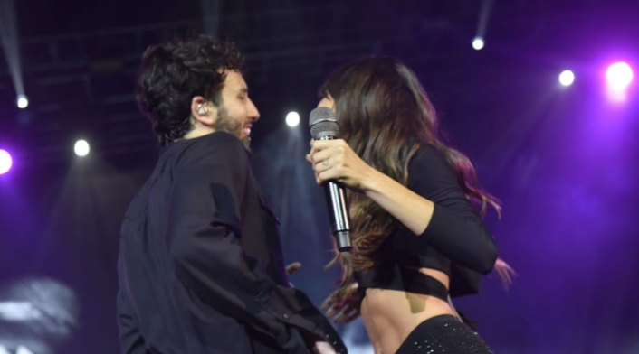 Beso de Sebastián Yatra y Tini Stoessel en Buenos Aires