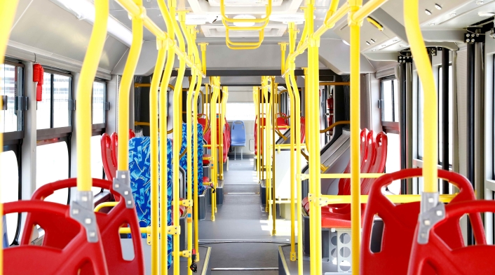El primer autobús biarticulado 100% eléctrico del mundo