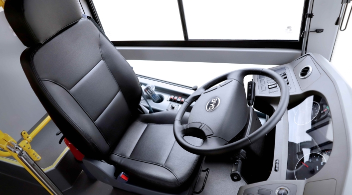 El primer autobús biarticulado 100% eléctrico del mundo