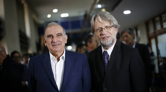 Humberto de la Calle y Antanas Mockus Humberto de la Calle y Antanas Mockus