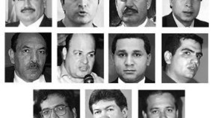 El 17 de abril del 2002 fueron secuestrados doce disputados del Valle, cinco años después fueron asesinados. Hace 17 años que fueron secuestrados 12 diputados del Valle.