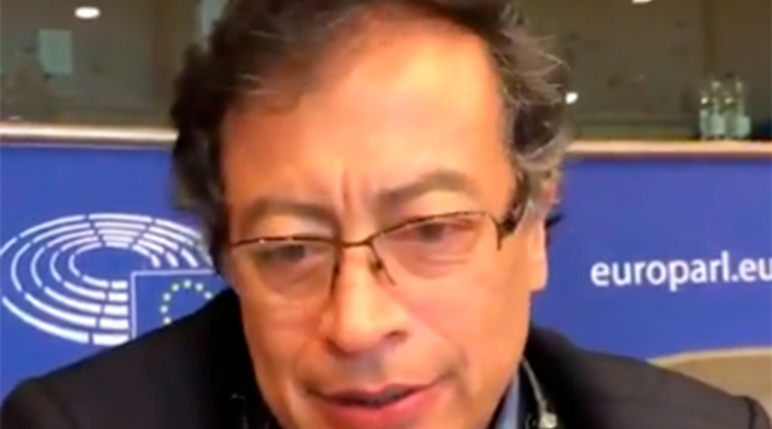 El senador Gustavo Petro en el Parlamento Europeo, en Bruselas (Bélgica)