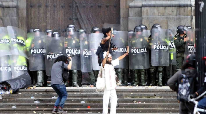 Manifestaciones en la Plaza de Bolívar 25 de abril de 2019