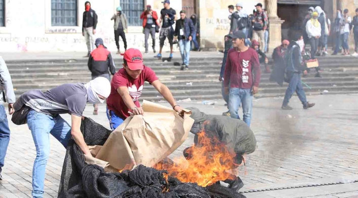 Manifestaciones en la Plaza de Bolívar 25 de abril de 2019