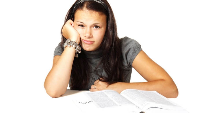 Por qué se queda la mente en blanco en un examen