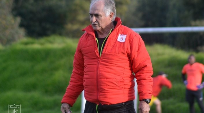 Fernando el 'Pecoso' Castro dejó de ser el técnico del América de Cali