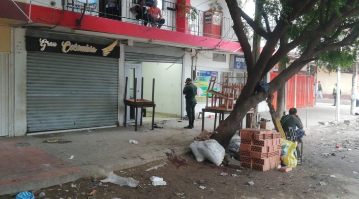 Local comercial afectado por explosión de granada en la frontera