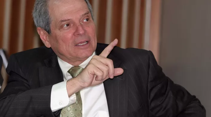 Hernán Martínez Torres, exministro de Minas Hernán Martínez Torres, exministro de Minas