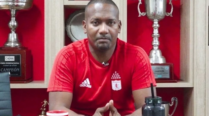 Jersson González, técnico interino del América