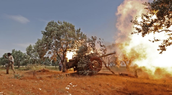 Continúan los bombardeos en Idlib, Siria Continúan los bombardeos en Idlib, Siria